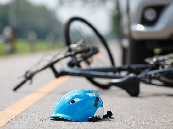 Легковушка сбила 43-летнего велосипедиста в Калининградской области