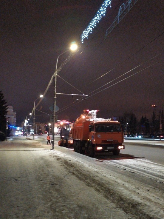 Дорожники в Омске будут работать в круглосуточном режиме