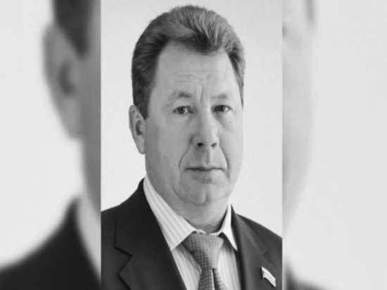 В Магадане у себя в офисе найден мертвым депутат Александр Крамаренко