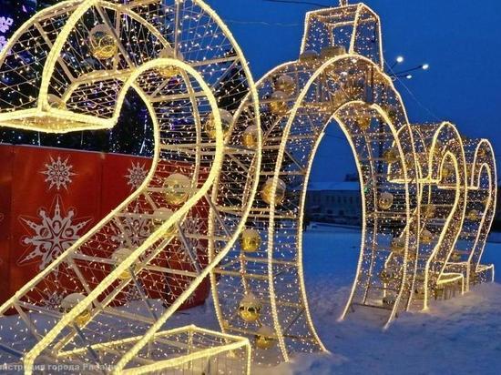 Рязанские школьники зажгли огни на городских ёлках