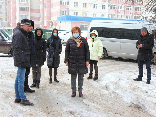 Елена Сорокина проверила уборку снега в Московском районе Рязани