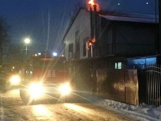 В Смоленском районе ночью случился пожар