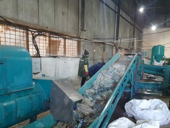 В Бишкеке запущен завод по переработке пластика
