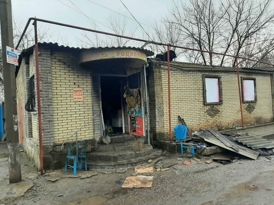 Пожар в ЛНР уничтожил продуктовый магазин