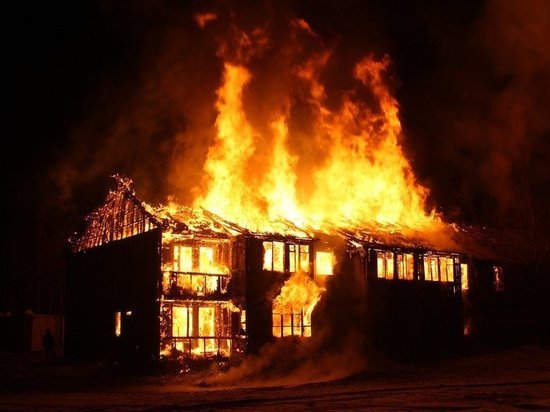 На пожарах жилых домов погибли 85 забайкальцев с начала года – МЧС