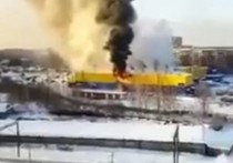 В Томске произошел пожар в торговом центре «Лента»
