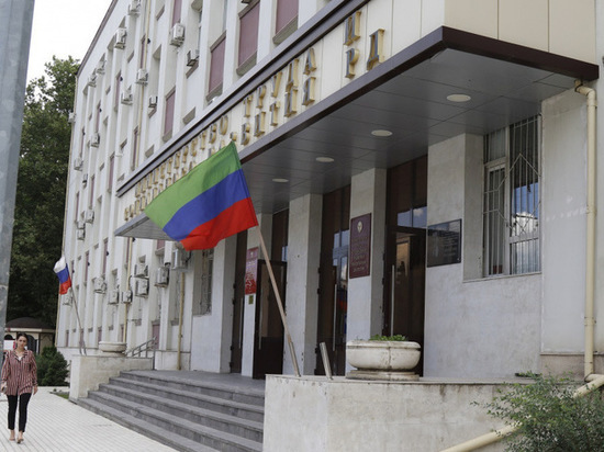 Минтруда Дагестана заподозрили в нарушении закона