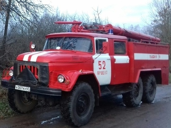В Смоленской области пожар оставил жителей многоэтажки без интернета