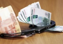 Северский городской суд Томской области признал 34-летнего местного жителя виновным в краже; он потратил деньги с чужой банковской карты, которую добыл весьма необычным образом.