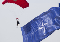 НАТО в связи с действиями России повысило боеготовность своих сил быстрого реагирования (NATO Response Force, NRF), которые насчитывают 40 тысяч военных, пишет немецкая газета Welt, ссылаясь на неназванного высокопоставленного дипломата Североатлантического альянса