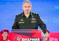 Вооруженные силы Российской Федерации укомплектованы военнослужащими по контракту почти на 100%
