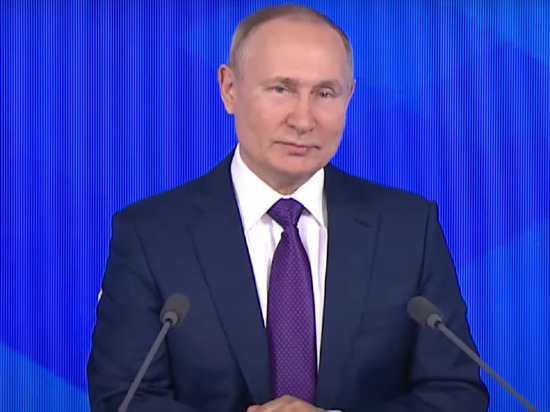 Путин заявил, что в России недостаточный уровень вакцинации