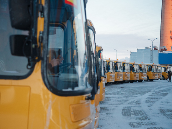 Белгородские школы и колледжи получили новые автобусы