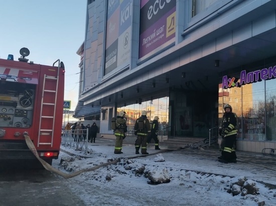 В Курске ликвидировали пожар в ТЦ «Европа» на Московской площади