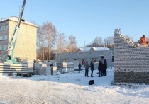 В Барнауле идет реконструкция поликлиники горбольницы №3 на ул. Петра Сухова
