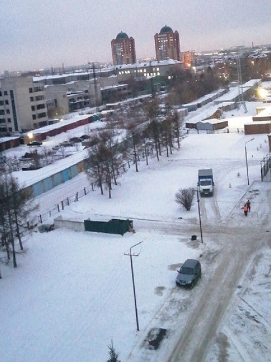 Жители Омска потеряли иллюминацию на нескольких улицах города