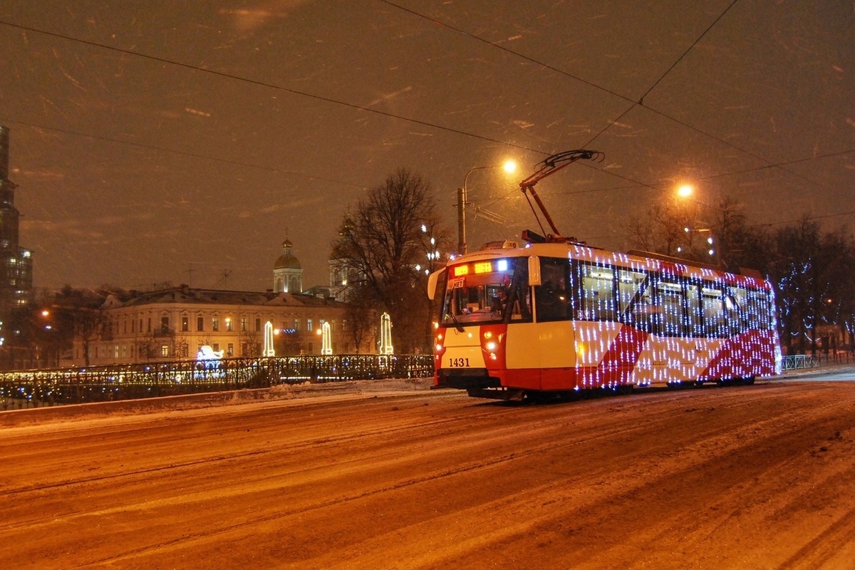 Трамвай спб