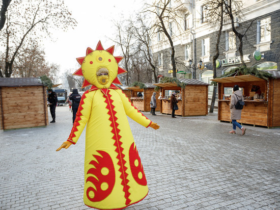 Новогоднюю ярмарку в Пскове продлили до 15 января