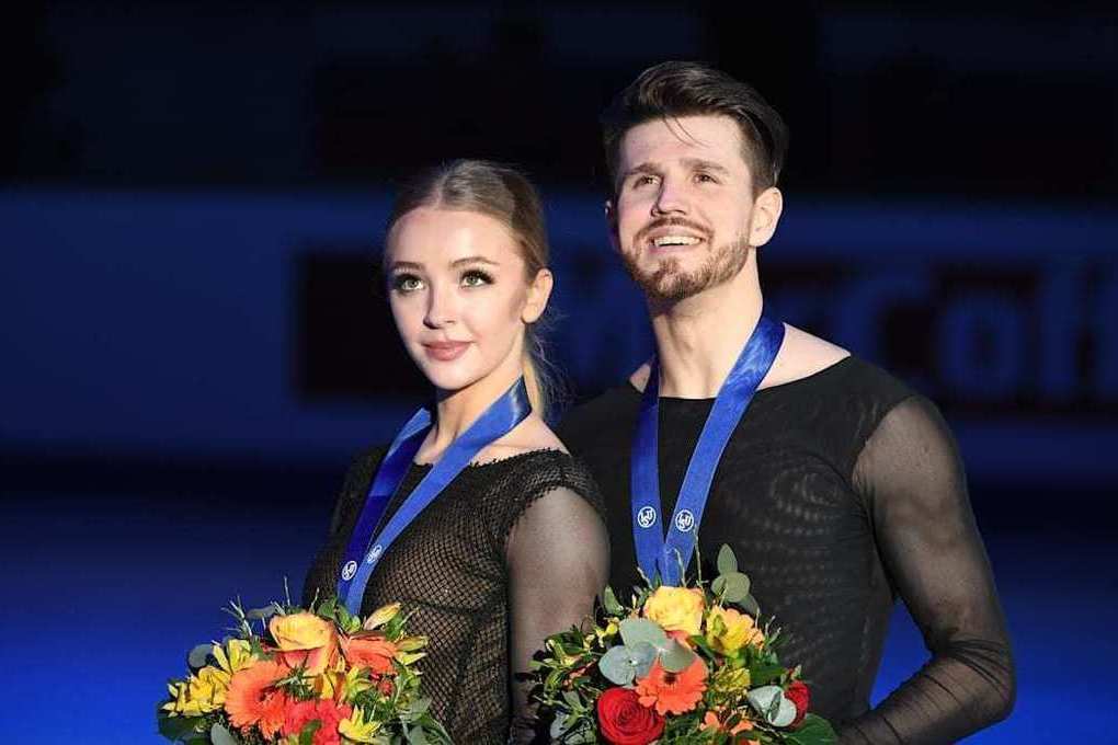 Степанова и Букин выиграли чемпионат России в соревновании танцевальных пар