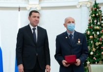 В пятницу, 24 декабря, губернатор Свердловской области Евгений Куйвашев провел традиционный новогодний прием представителей общественности