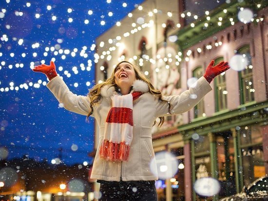 Католическое Рождество, Спиридон Солнцеворот, День дарения елочных праздничных шаров – какой сегодня праздник в Красноярске 25 декабря