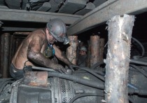 На Украине работникам государственных шахт частично погасили долги по зарплате
