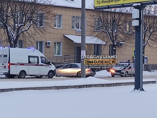 Жесткое ДТП с автомобилем «Росгвардии» произошло в Смоленске