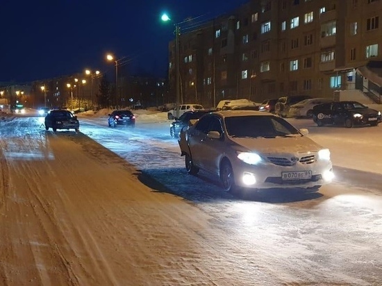 Hyundai догнал и протаранил другое авто на дороге Ноябрьска