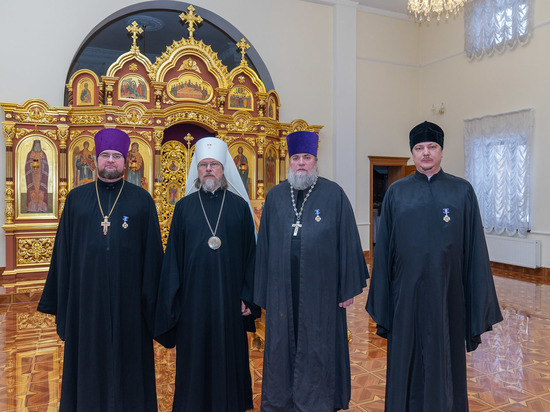 Марк вручил рязанским священнослужителям медали Василия Рязанского