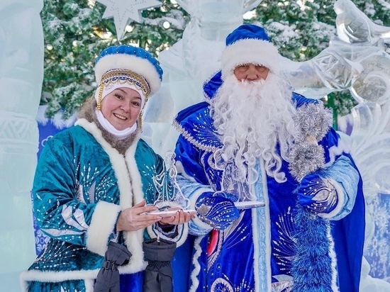 Лучшего Деда Мороза и самую обаятельную Снегурочку выбрали в Ямальском районе