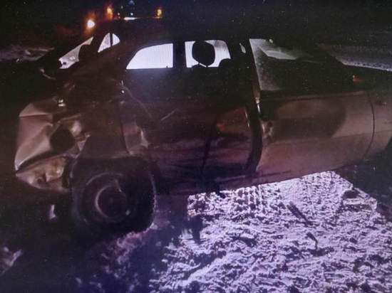 Авария по вине некоего автокретина произошла 18 декабря на территории холмогорского участка трассы М8. В аварии пострадал ребёнок, но всё могло быть куда хуже