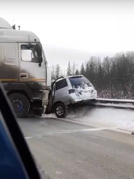 В Ярославской области из-за ДТП встала трасса М8