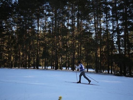 Волгоградцев приглашают покататься на лыжах в Комсомольском саду