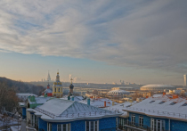 Еврозима по скандинавскому типу с мягким температурным фоном и глубокими сугробами придет в Москву в новогоднюю ночь, сообщил синоптик «Фобос»