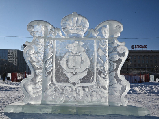 Глава Хабаровского края высоко оценил украшенную к Новому году площадь Ленина