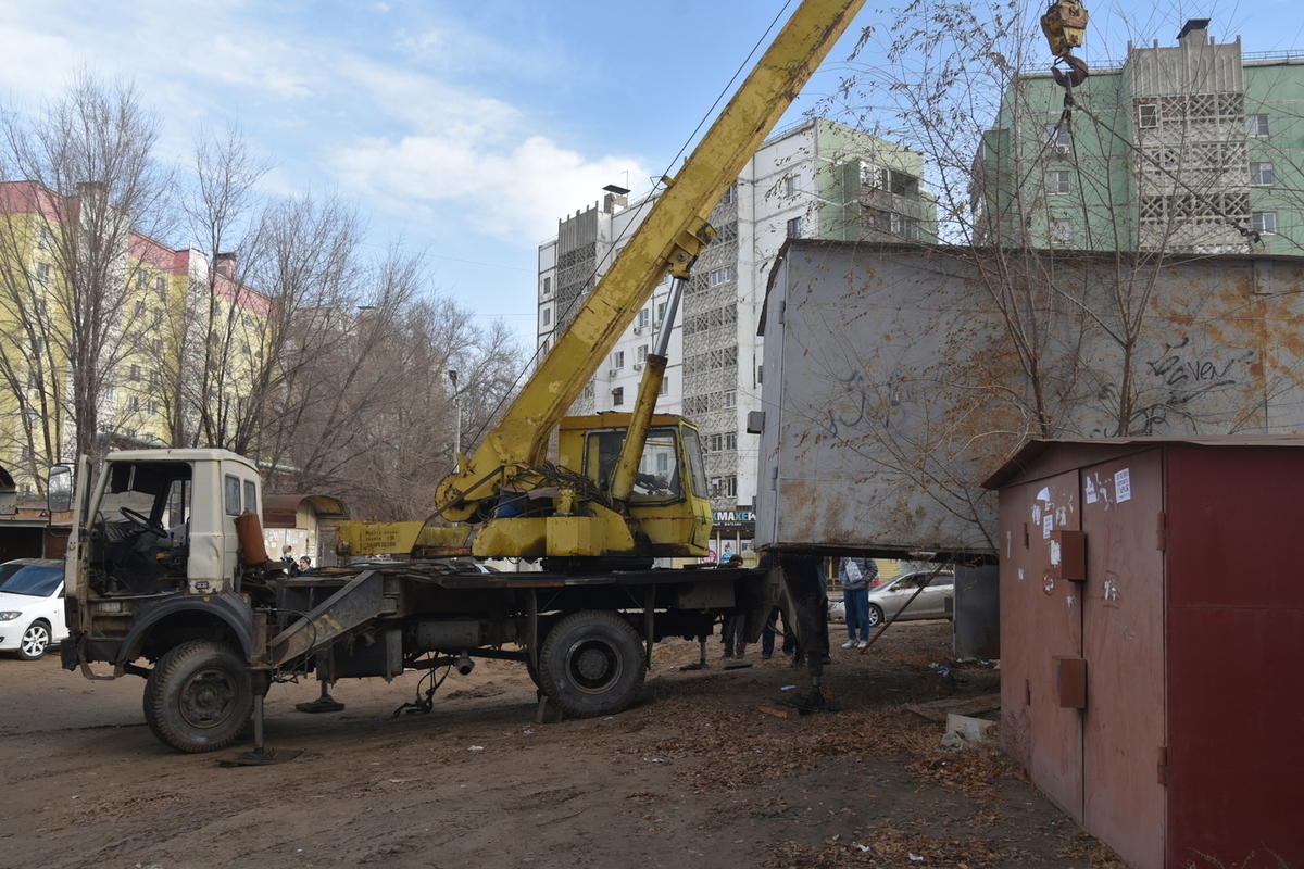 В Астрахани гаражи увозят на штрафстоянку - МК Астрахань