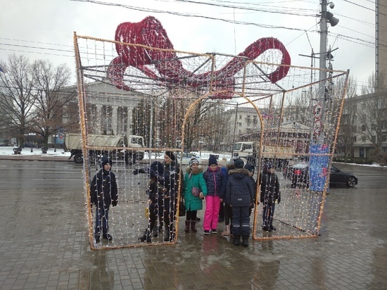 В ДНР разрешили детям самостоятельные прогулки на каникулах