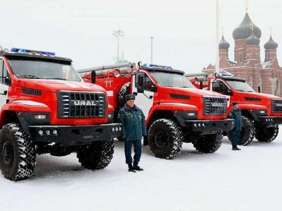 В Тульской области появились восемь новых пожарных машин
