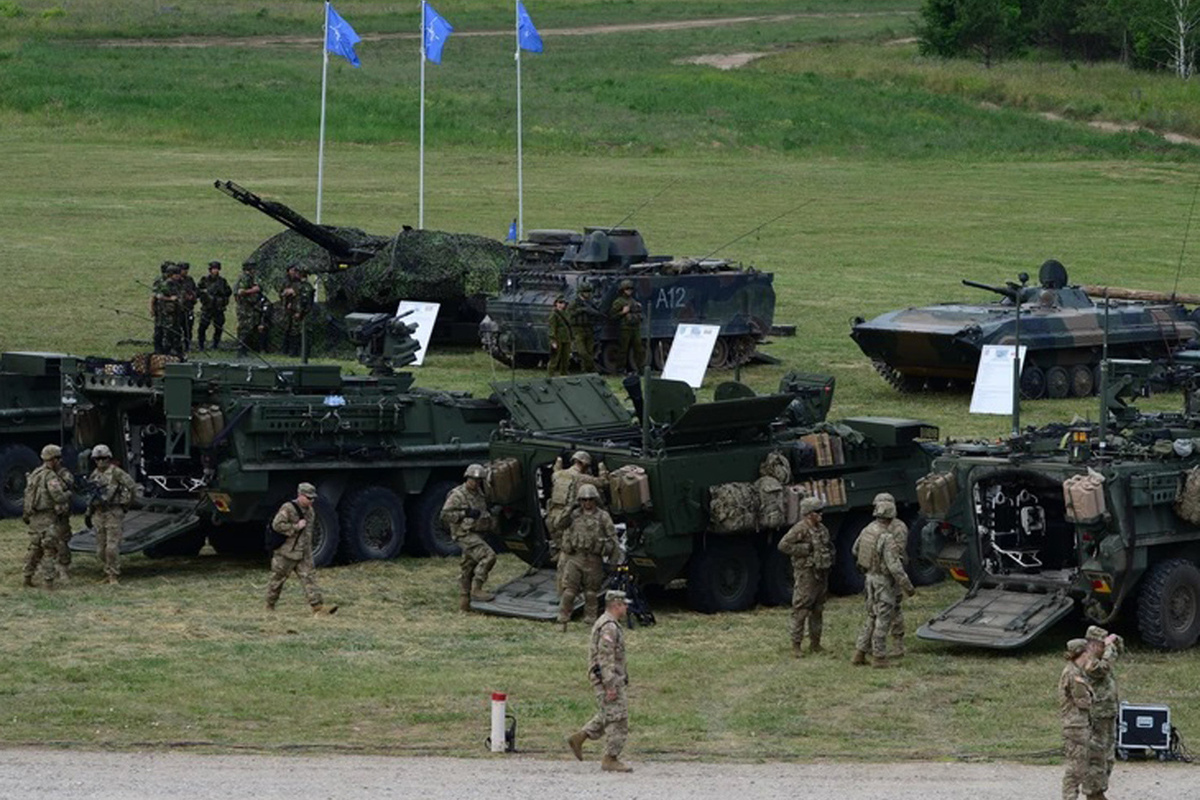 Россия ждет нато. Военные Арсеналы НАТО. NATO 2019. Блок НАТО расширяет свою военную инфраструктур. Встреча Фомина с НАТО.