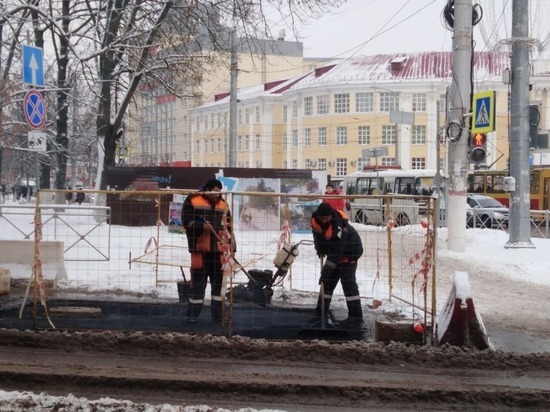 В Курске заасфальтировали раскопы «Квадры» на улицах Павлова и Радищева