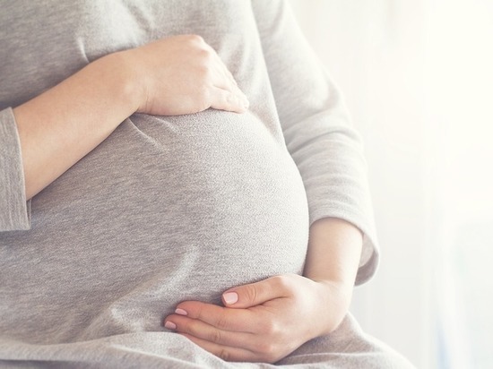 Приморские врачи объяснили, когда беременным нужно прививаться от COVID-19