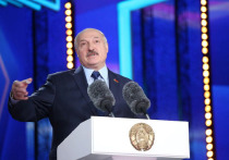 Президент Белоруссии Александр Лукашенко вылетел с рабочим визитом в Россию, информирует во вторник госагентство БелТА