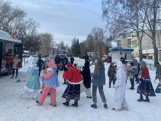 «Забавный Морозобус» посетил посёлки Соколовка и Мирный в Рязани