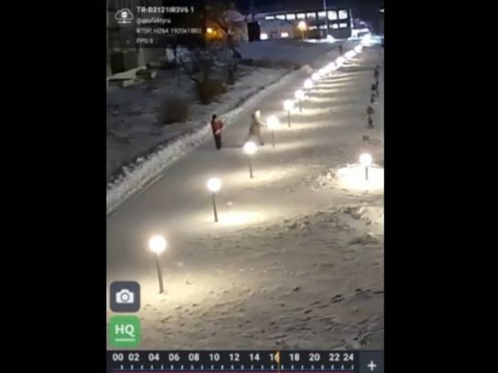 В техносквере Козьмодемьянска дети опять бьют светильники