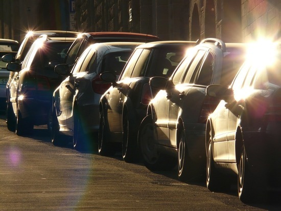 Белгородцы смогут бесплатно припарковать авто во время новогодних праздников
