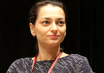 Российская 37-летняя гроссмейстер, двенадцатая чемпионка мира по шахматам среди женщин Александра Костенюк стала победительницей чемпионата мира по быстрым шахматам в Варшаве