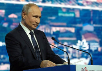 Президент России Владимир Путин внёс в Госдуму законопроект о регулировании отношений в области гражданства РФ, информирует РИА "Новости"