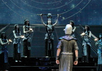 Этот год для Казахского Национального театра оперы и балета имени Абая снова стал судьбоносным