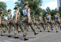 Новость о постановке на воинский учет женщин Украины буквально всколыхнула украинское общество