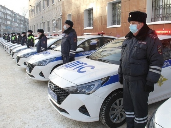 Костромская дорожная полиция получила 20 новых патрульных машин «Hyundai Solaris»